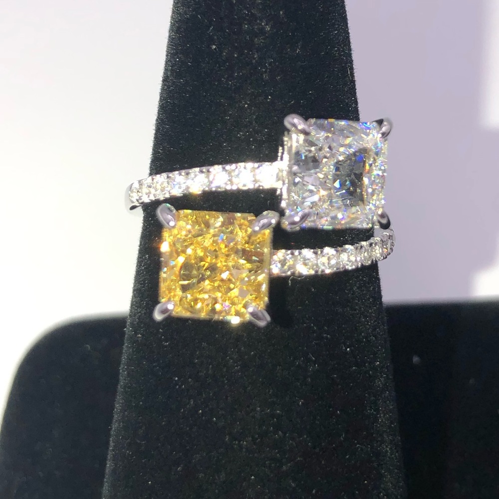 18k 2.6ct Radiant Cut Wrap Ring - Picture 8 of 11